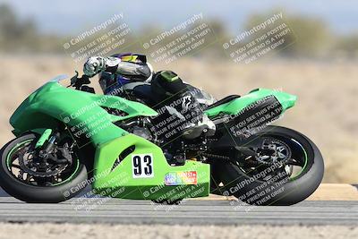 media/Dec-07-2025-CVMA (Sun) [[3e7d2de5dc]]/Race 4-Supersport Middleweight/